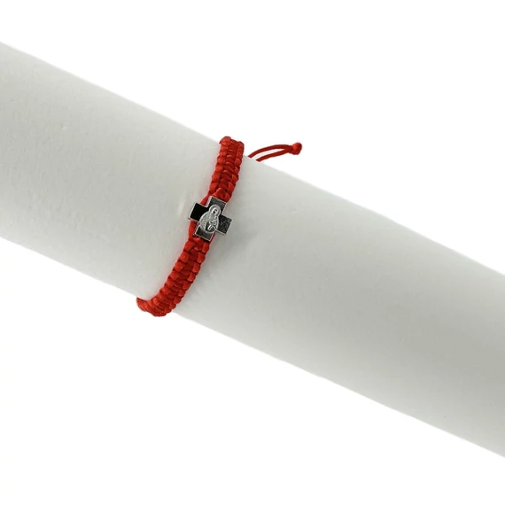 Karkötő makramé piros fém kereszttel