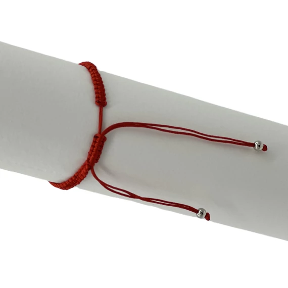 Karkötő makramé piros-fekete színben fém köves kereszttel